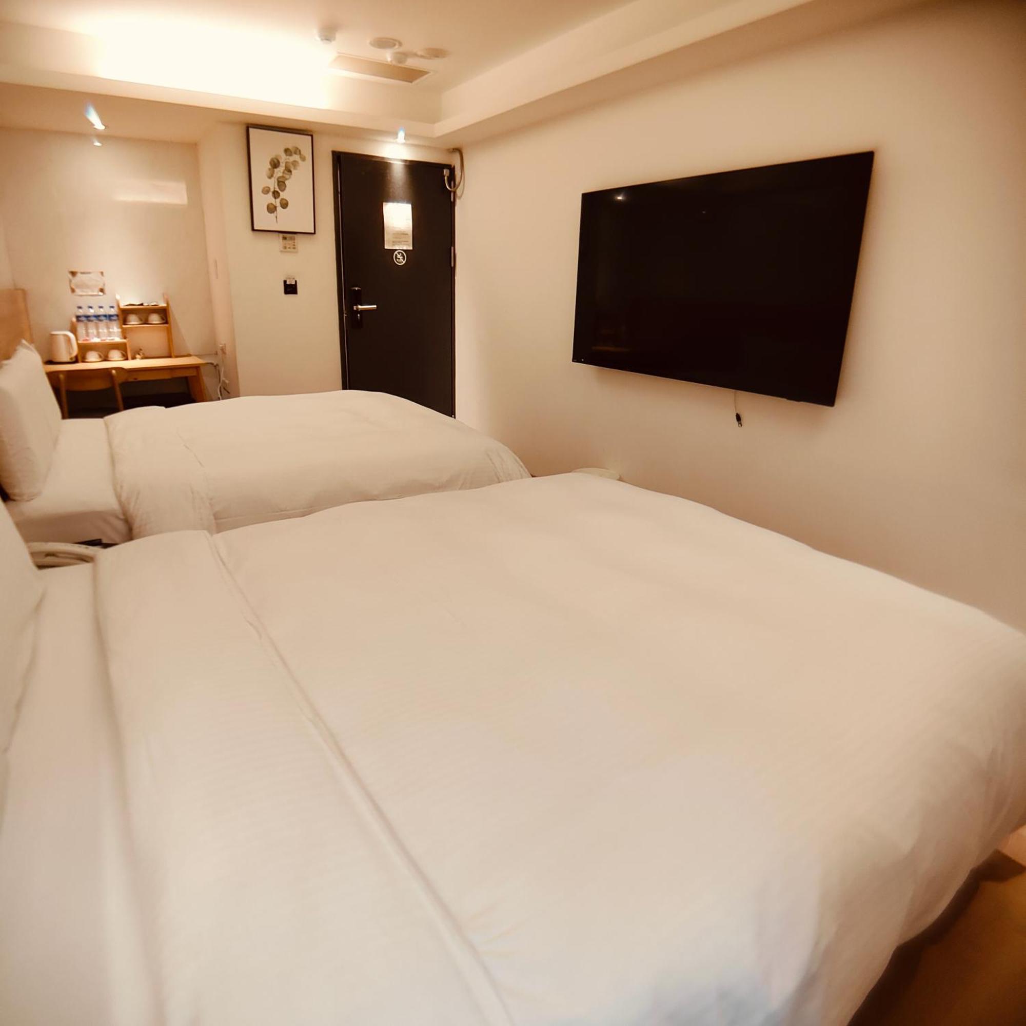 Fooyee Hotel - 永和区 エクステリア 写真